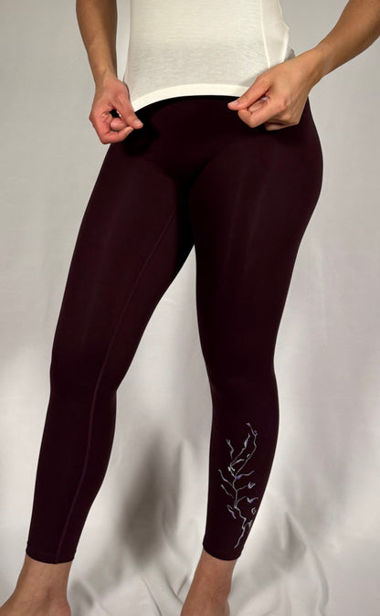 V-Back Legging — Trace Collection