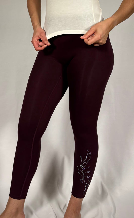 V-Back Legging — Trace Collection